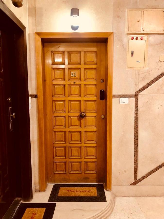 Balcony Penthouse - Spacious, Best Location Cairo Exterior photo